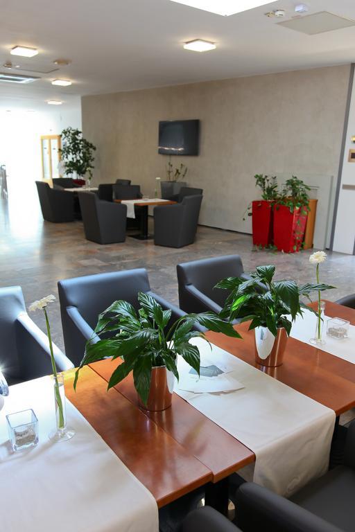 Dion Hotel Villach Zewnętrze zdjęcie